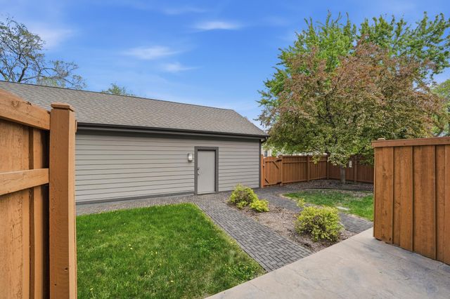 3445 1st Avenue S, Minneapolis, MN 55408