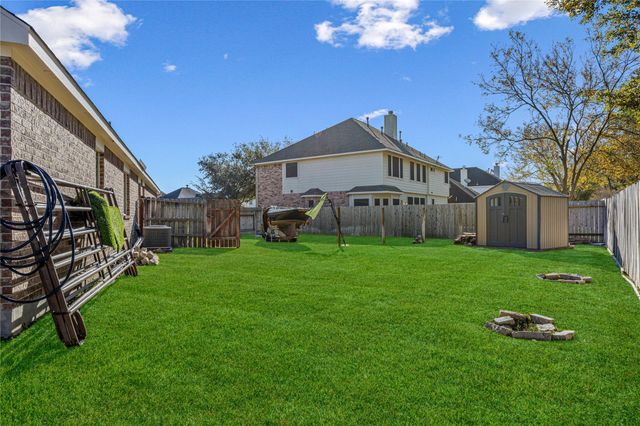 18235 Memorial Spring Court, Tomball, TX 77375