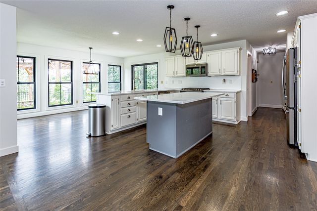 6949 Bowman Lane, Cedar Rapids, IA 52402