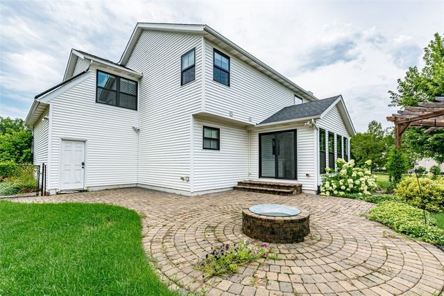 6949 Bowman Lane, Cedar Rapids, IA 52402