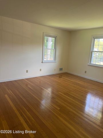 590 Lakeshore Pkwy, Brandenburg, KY 40108