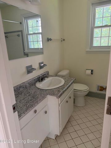 590 Lakeshore Pkwy, Brandenburg, KY 40108