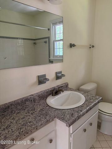 590 Lakeshore Pkwy, Brandenburg, KY 40108