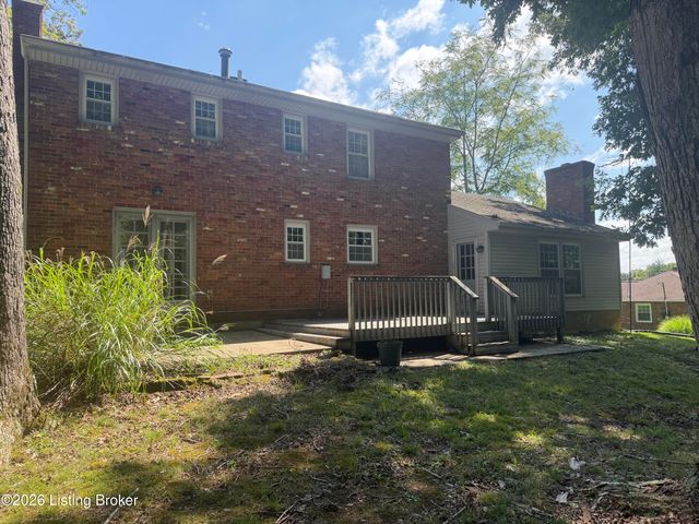 590 Lakeshore Pkwy, Brandenburg, KY 40108