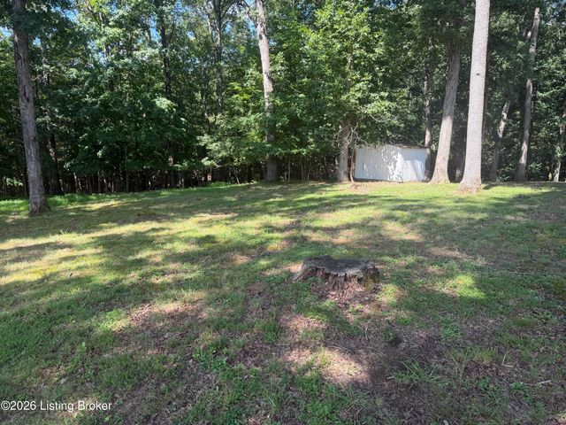590 Lakeshore Pkwy, Brandenburg, KY 40108