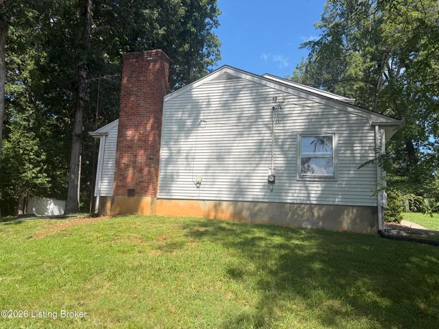590 Lakeshore Pkwy, Brandenburg, KY 40108