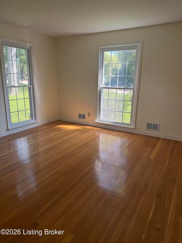 590 Lakeshore Pkwy, Brandenburg, KY 40108