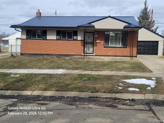 1111 Lochhead Avenue, Flint, MI 48507