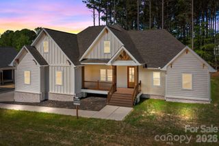 124 Taylors Garden Way 30, Statesville, NC 28625