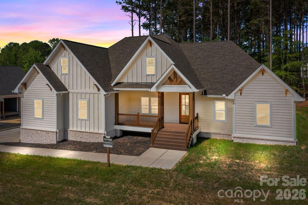 124 Taylors Garden Way 30, Statesville, NC 28625