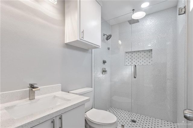 5414 La Marea Drive, Edinburg, TX 78542