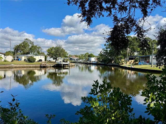 9205 TUDOR DRIVE C208, Tampa, FL 33615