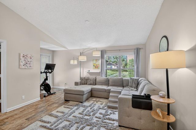 117 Via De Casas Norte, Boynton Beach, FL 33426