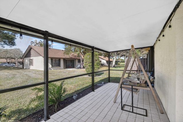 117 Via De Casas Norte, Boynton Beach, FL 33426