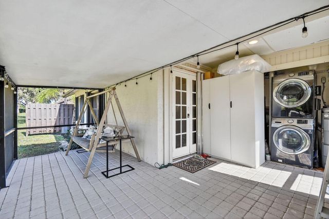 117 Via De Casas Norte, Boynton Beach, FL 33426