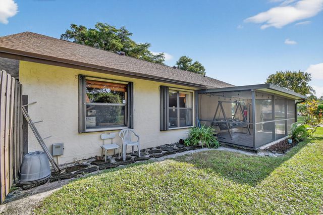 117 Via De Casas Norte, Boynton Beach, FL 33426