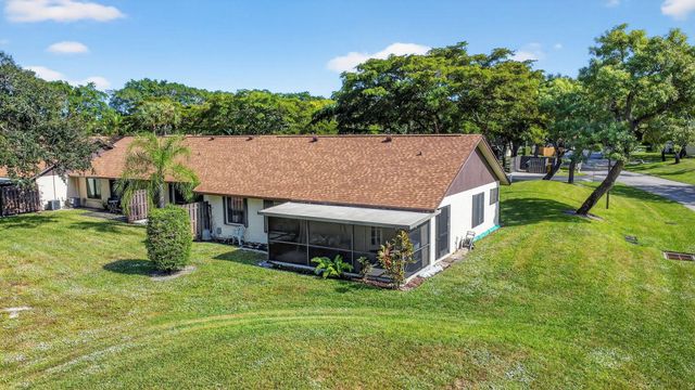117 Via De Casas Norte, Boynton Beach, FL 33426