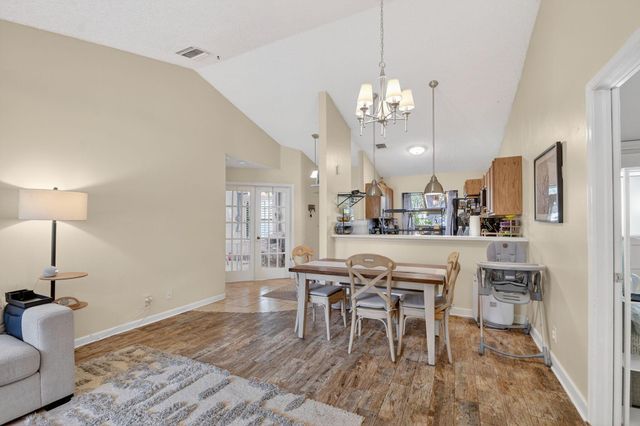 117 Via De Casas Norte, Boynton Beach, FL 33426