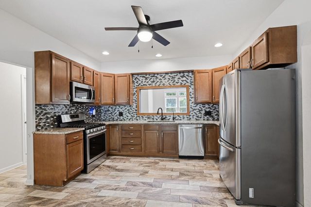 7965 Mchenry STREET, Burlington, WI 53105