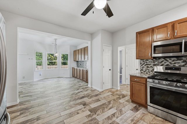 7965 Mchenry STREET, Burlington, WI 53105