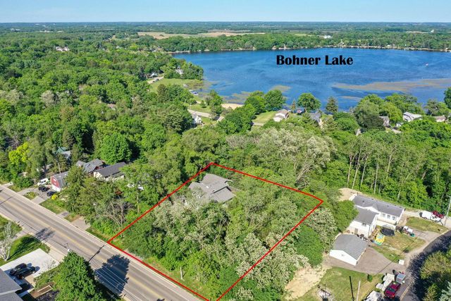 7965 Mchenry STREET, Burlington, WI 53105