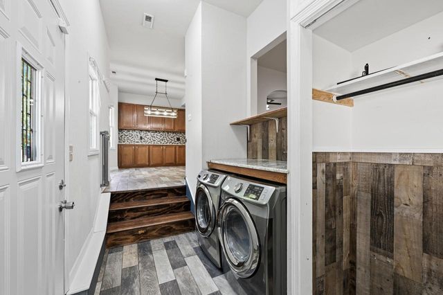 7965 Mchenry STREET, Burlington, WI 53105