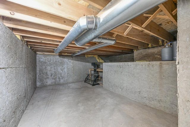 7965 Mchenry STREET, Burlington, WI 53105