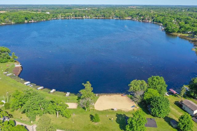 7965 Mchenry STREET, Burlington, WI 53105