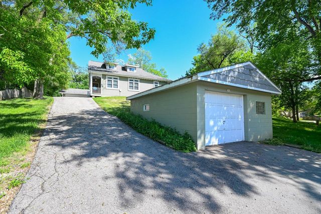 7965 Mchenry STREET, Burlington, WI 53105