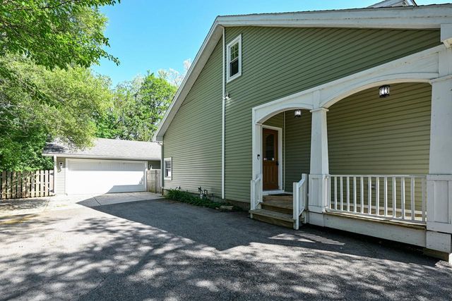 7965 Mchenry STREET, Burlington, WI 53105