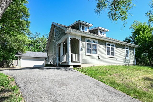 7965 Mchenry STREET, Burlington, WI 53105