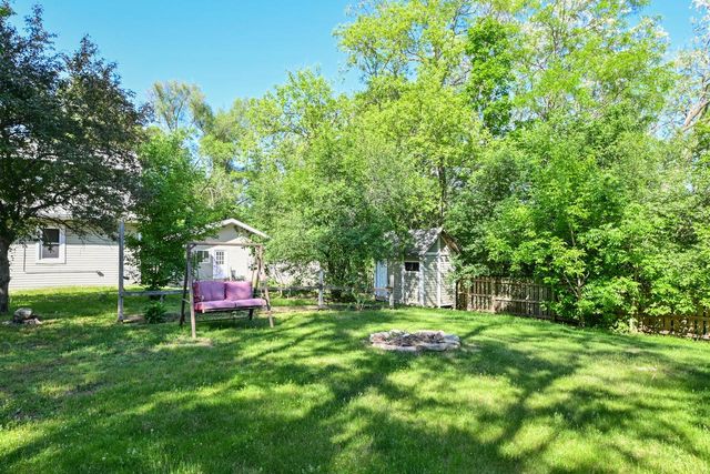 7965 Mchenry STREET, Burlington, WI 53105