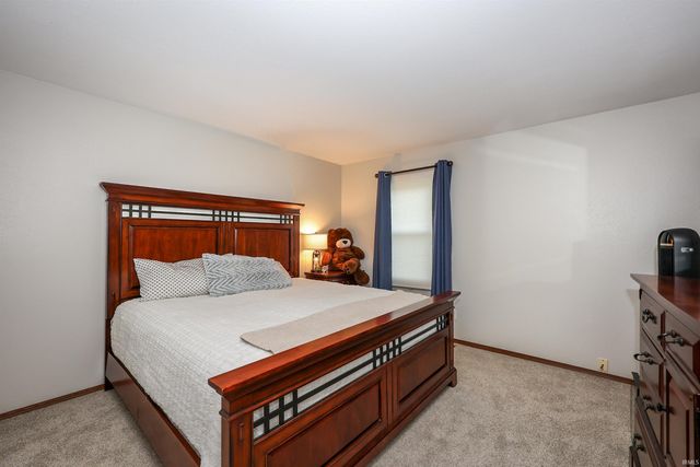 5321 Seaforth Lane, Fort Wayne, IN 46835