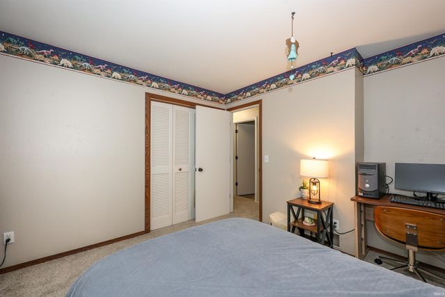 5321 Seaforth Lane, Fort Wayne, IN 46835