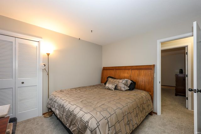 5321 Seaforth Lane, Fort Wayne, IN 46835
