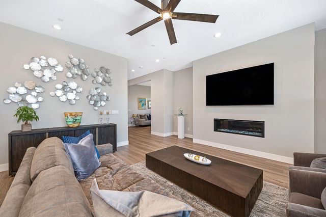 4293 Brookview Dr, Folsom, CA 95630