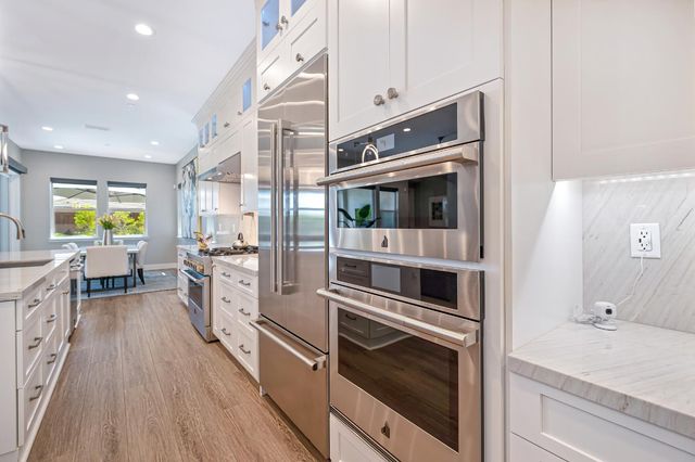 4293 Brookview Dr, Folsom, CA 95630