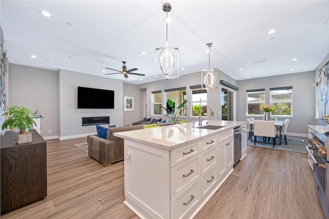 4293 Brookview Dr, Folsom, CA 95630