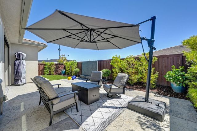 4293 Brookview Dr, Folsom, CA 95630