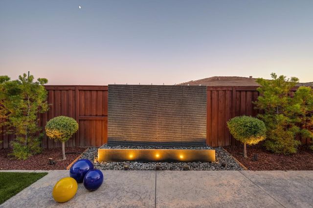 4293 Brookview Dr, Folsom, CA 95630