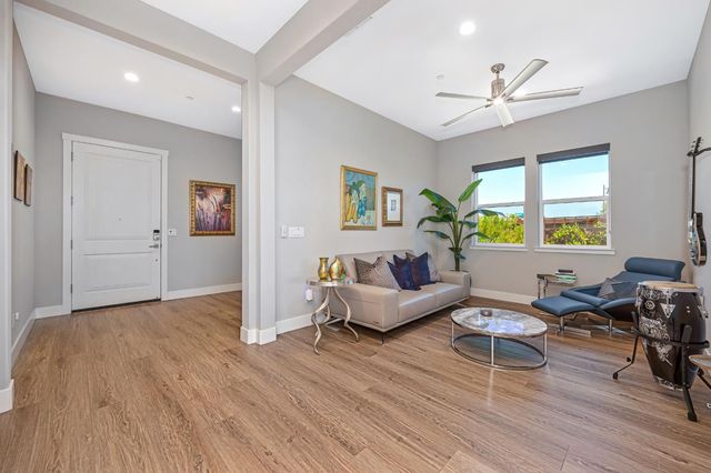4293 Brookview Dr, Folsom, CA 95630