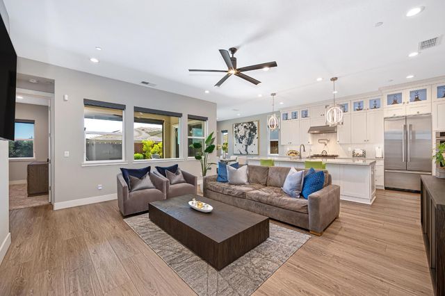4293 Brookview Dr, Folsom, CA 95630