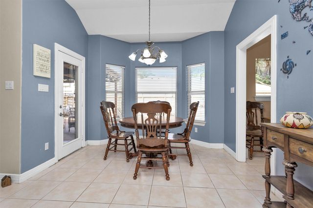 303 Beaumont Drive, Magnolia, TX 77354
