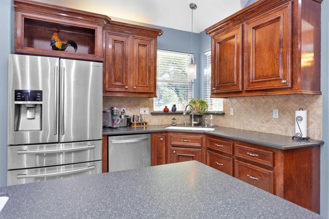 303 Beaumont Drive, Magnolia, TX 77354