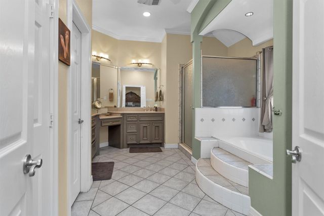303 Beaumont Drive, Magnolia, TX 77354