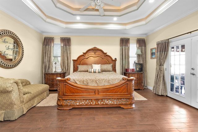 303 Beaumont Drive, Magnolia, TX 77354