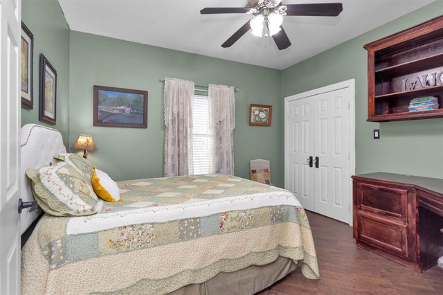 303 Beaumont Drive, Magnolia, TX 77354