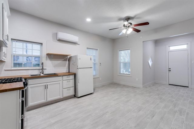 7133 Avenue C, Houston, TX 77011