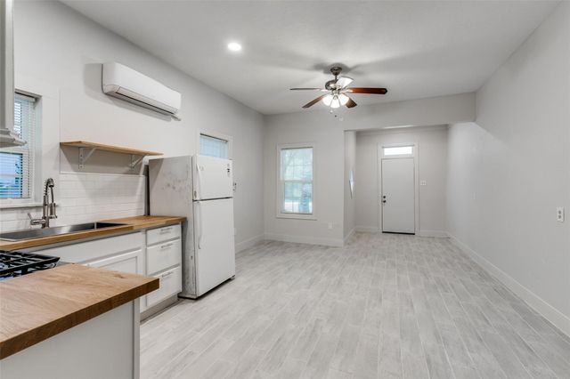 7133 Avenue C, Houston, TX 77011