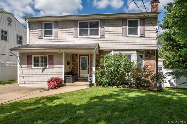 1400 Wagner Street, Wantagh, NY 11793